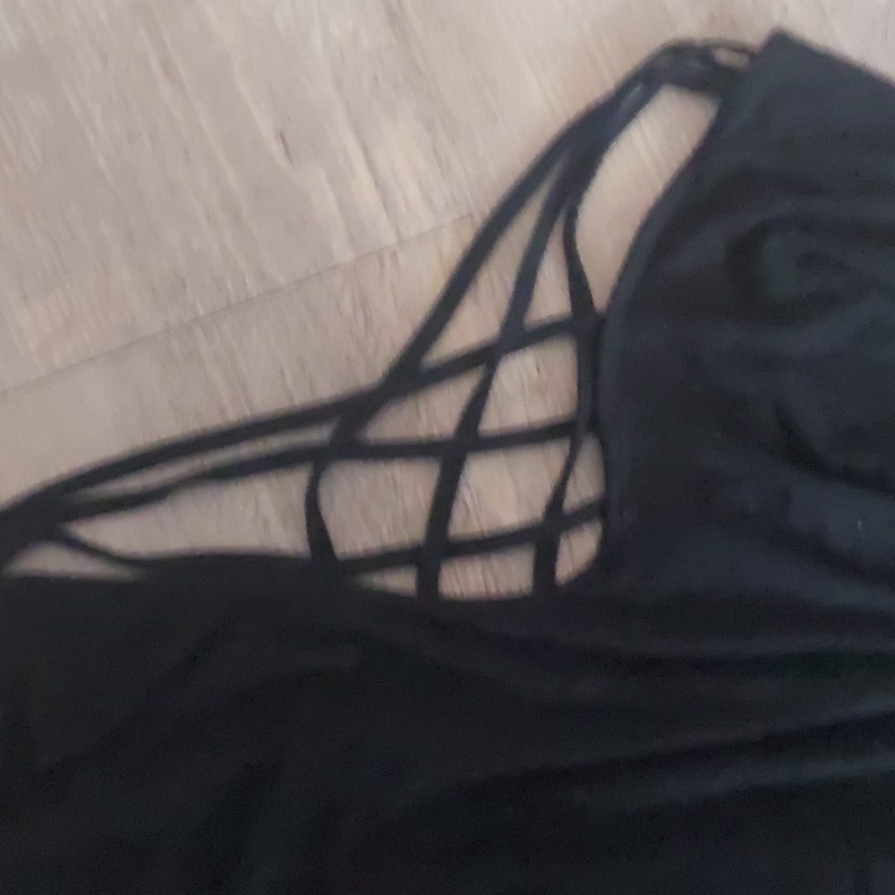 Dynamite‎ black 3/4 sleeve top with sexy criss cross at back Size 14P - Picture 5 of 6